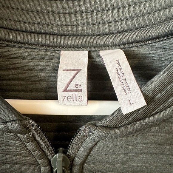 Zella Green Ribbed Jacket - Picture 3 of 3